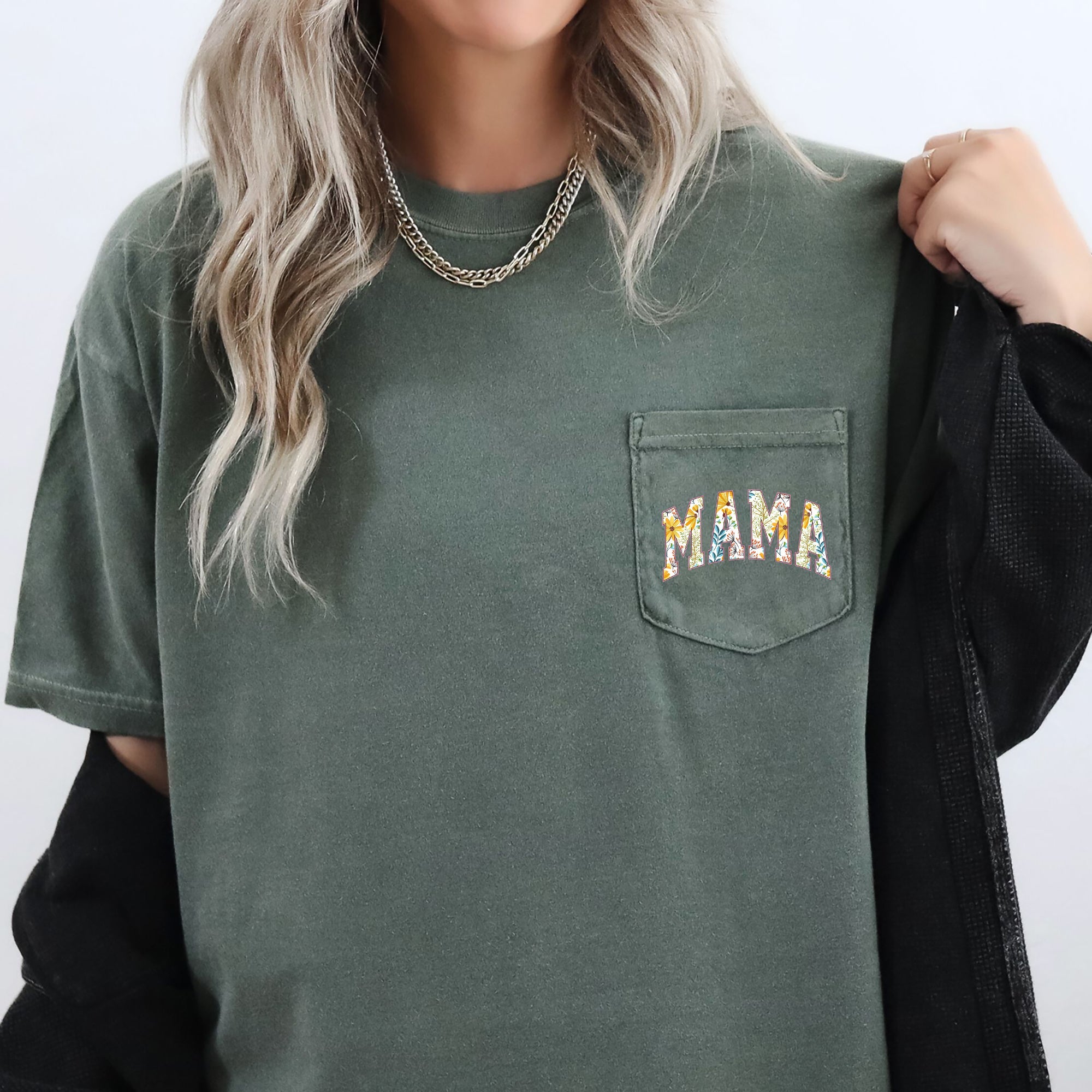 Mama, Retro Floral, Pocket Tee Comfort Colors T-Shirt