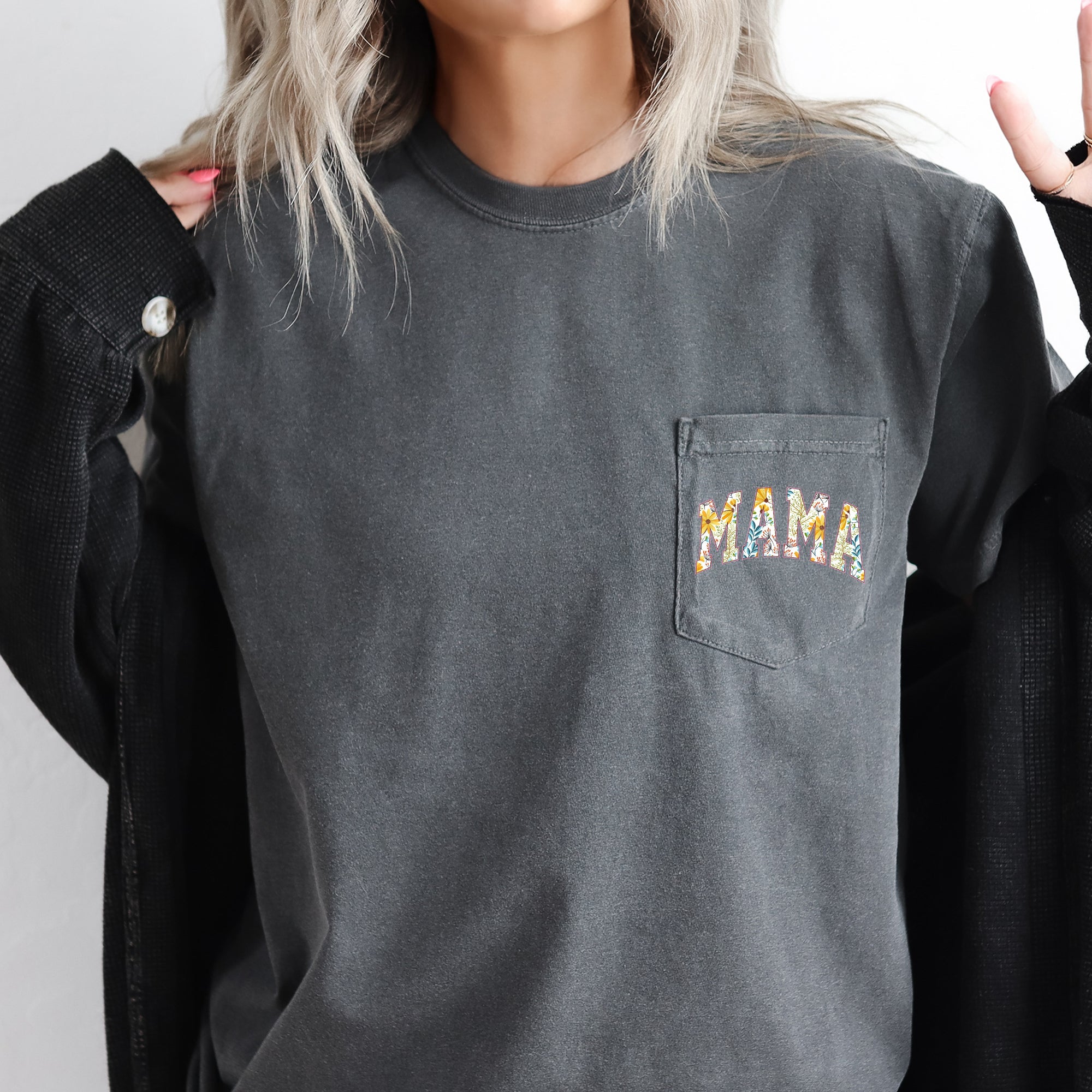 Mama, Retro Floral, Pocket Tee Comfort Colors T-Shirt